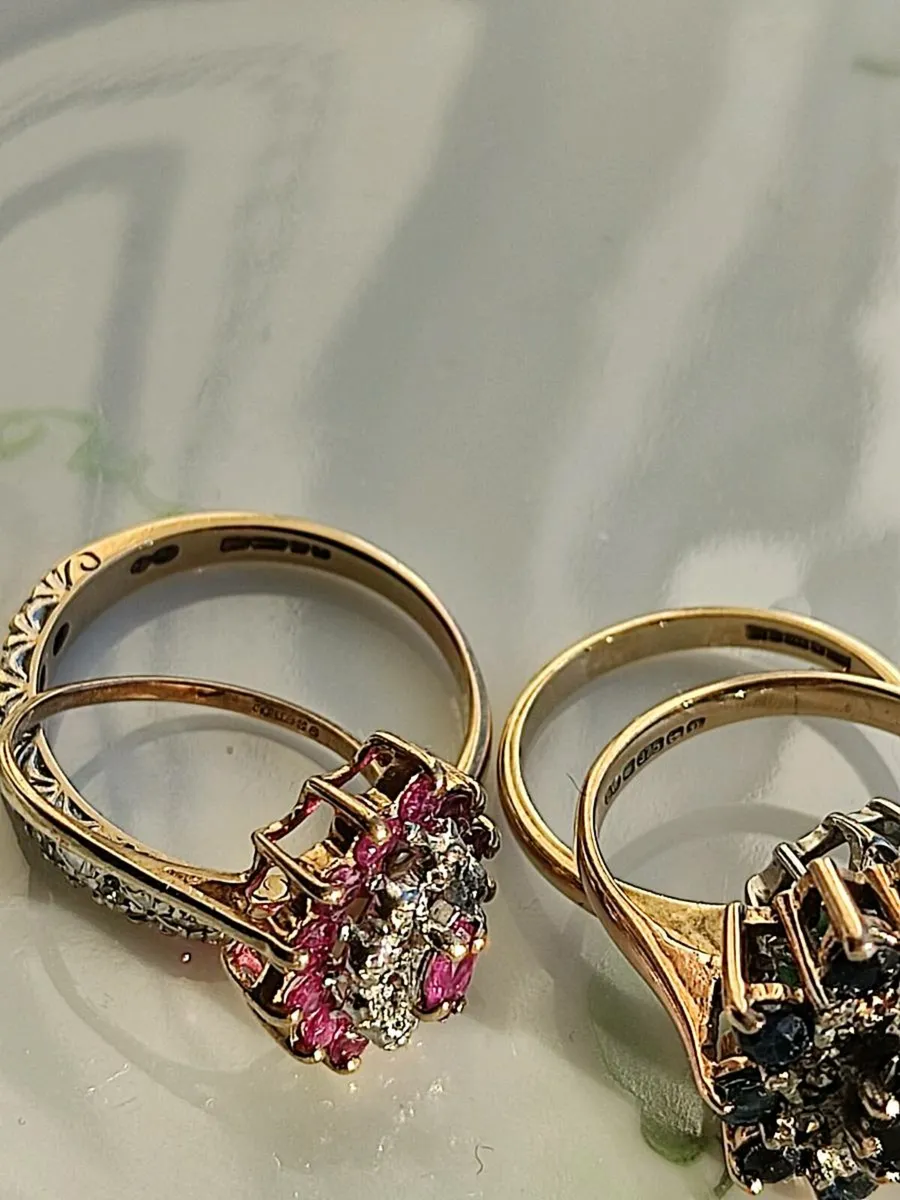 Vintage  9 CT Yellow Gold diamond rings - Image 4
