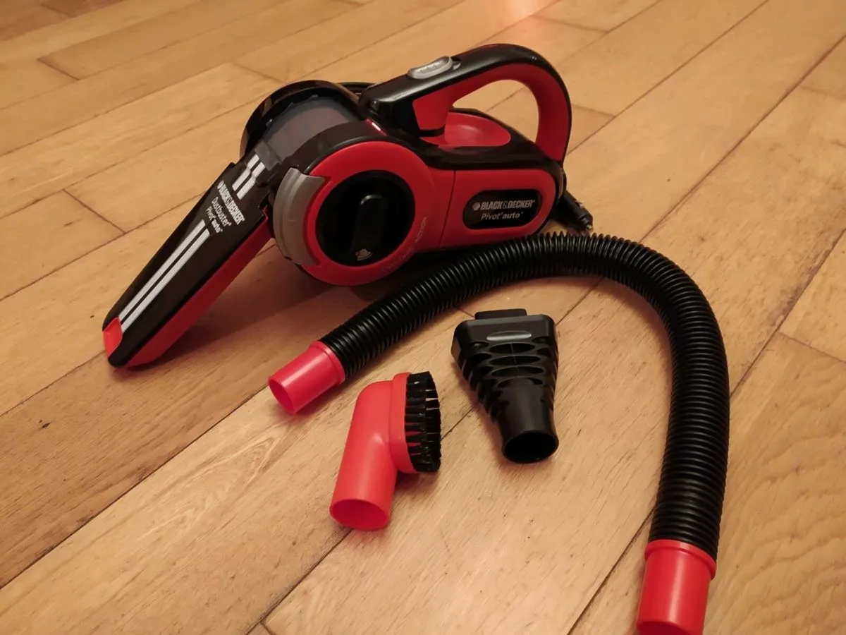 Black and Decker Car Dustbuster - Image 2