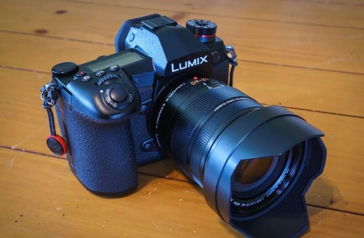 Lumix G9 with Panasonic Leica 12 60 2.8  - 4.0