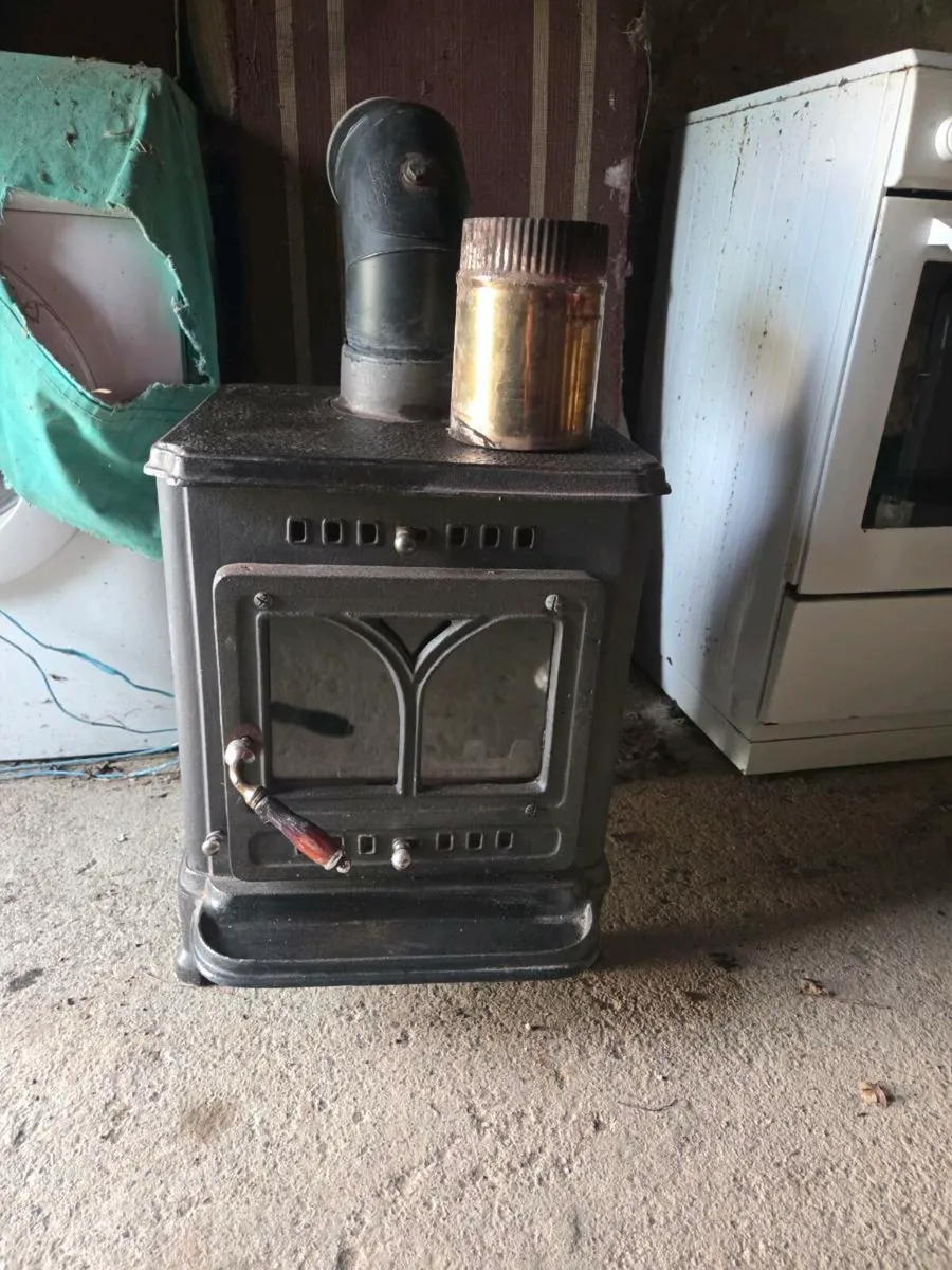 Stove - Image 1