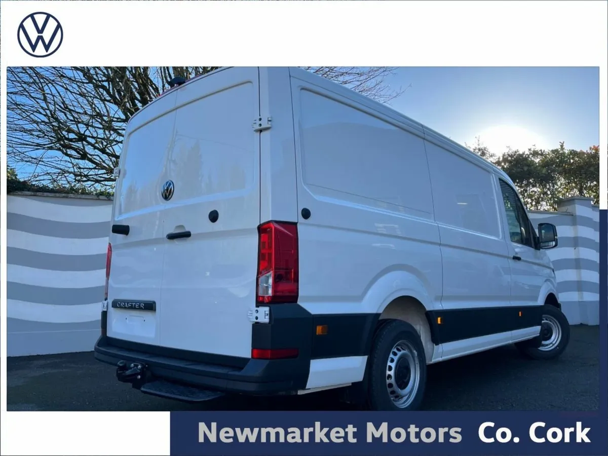 Volkswagen Crafter TRENDLINE 30 MEDIUM WHEEL BASE - Image 3