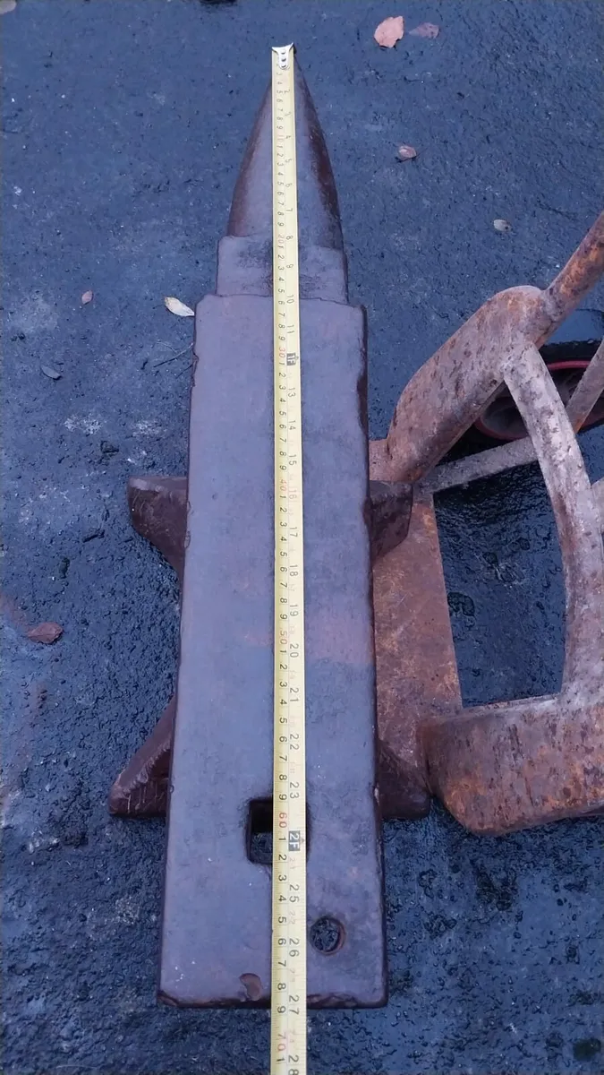 Blacksmiths Anvil - Image 2