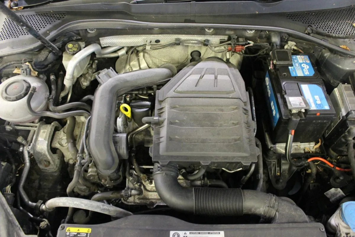 Volkswagen Golf Highline 1.0TSI M6F 5DR 110HP - Image 4