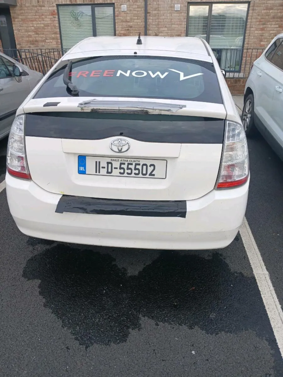 2011 Toyota prius 1.5 nct 01/26 tax 01/26 - Image 3