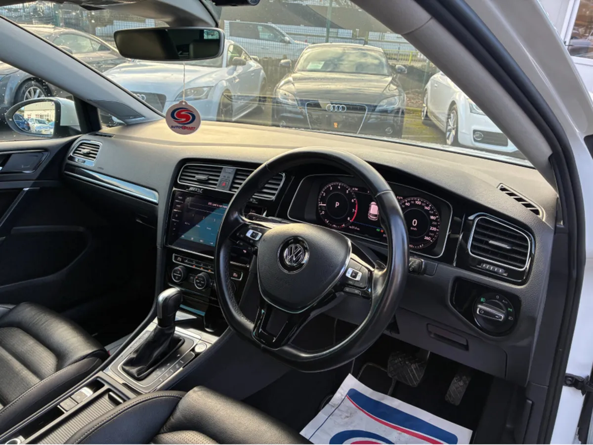 Volkswagen Golf ( 202 REG 1.4 TSI LEATHER LEATHER - Image 3