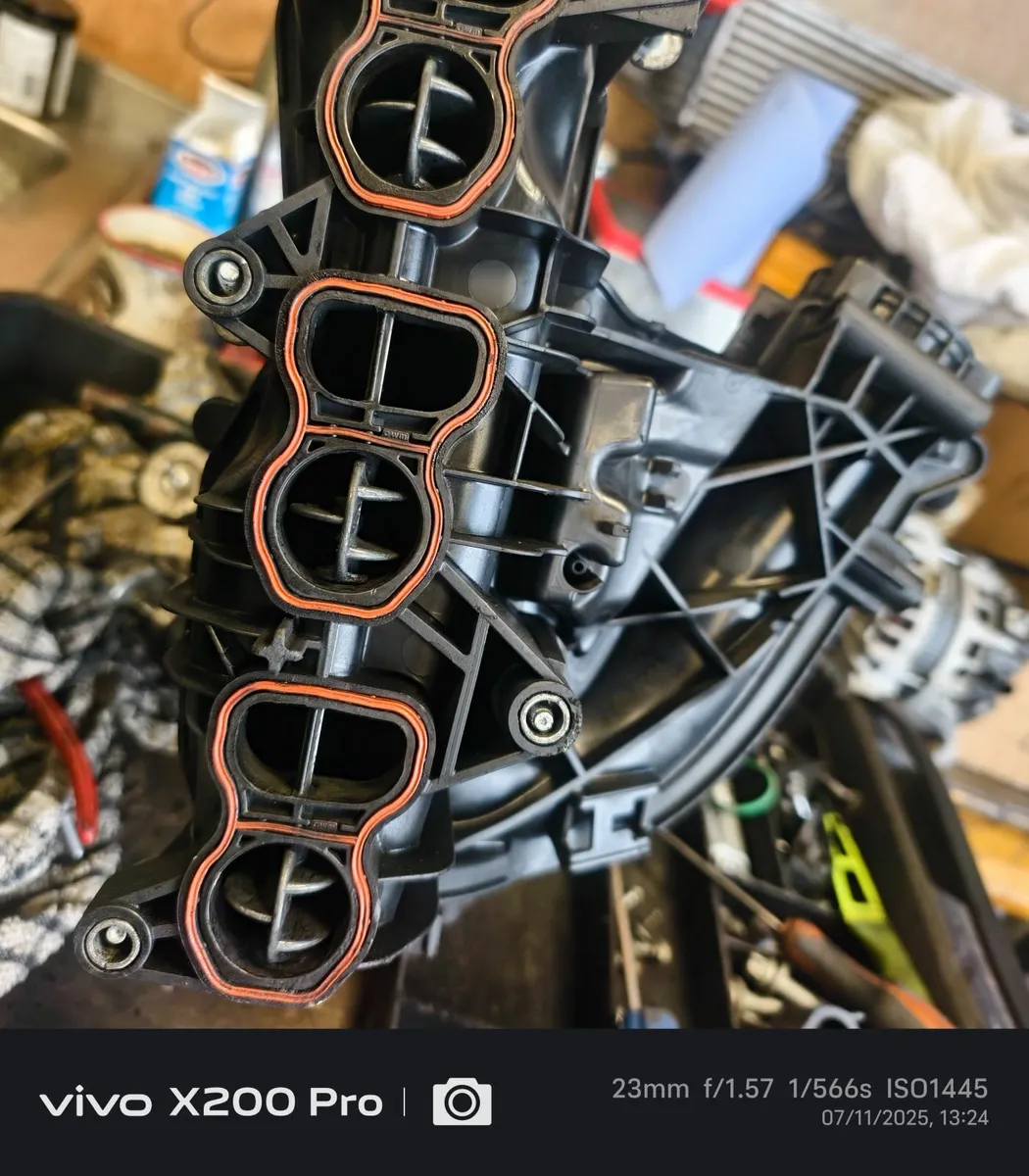 BMW 325d  rare ,lot extras,low mls, fresh NCT - Image 2