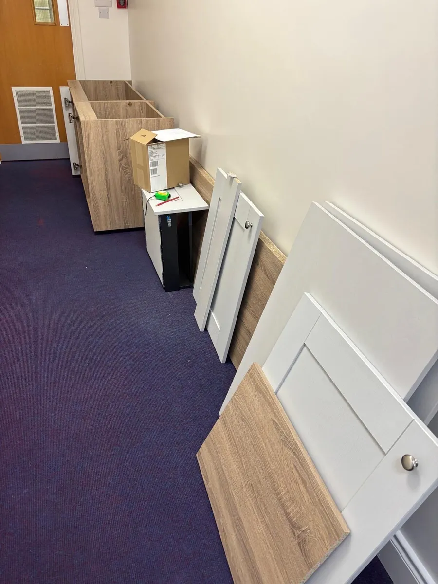 Brand new kitchen unit - Image 3