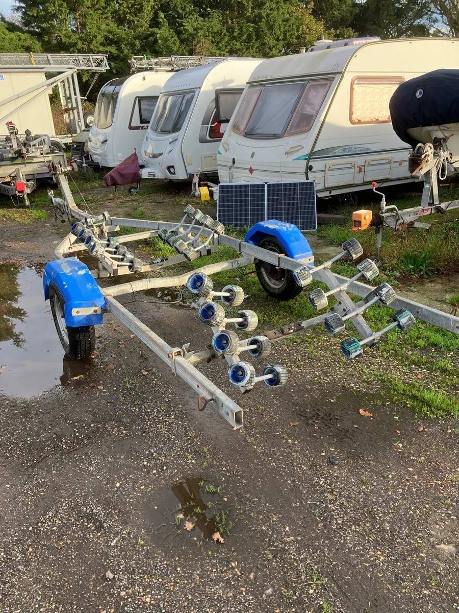 SNIPE MULTI ROLLER BOAT TRAILER SINGLE AXLE 1400KG - Image 2