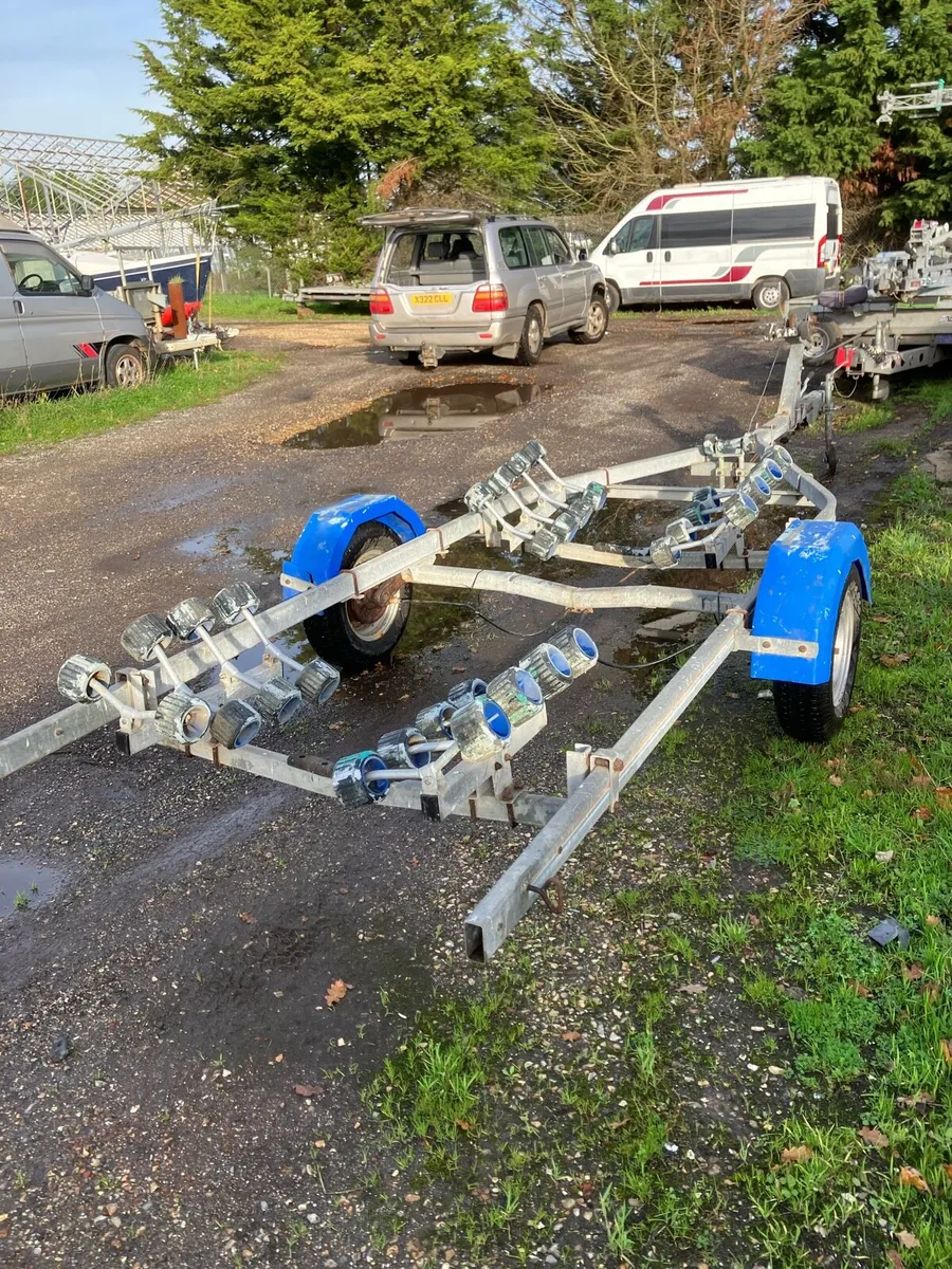 SNIPE MULTI ROLLER BOAT TRAILER SINGLE AXLE 1400KG - Image 4