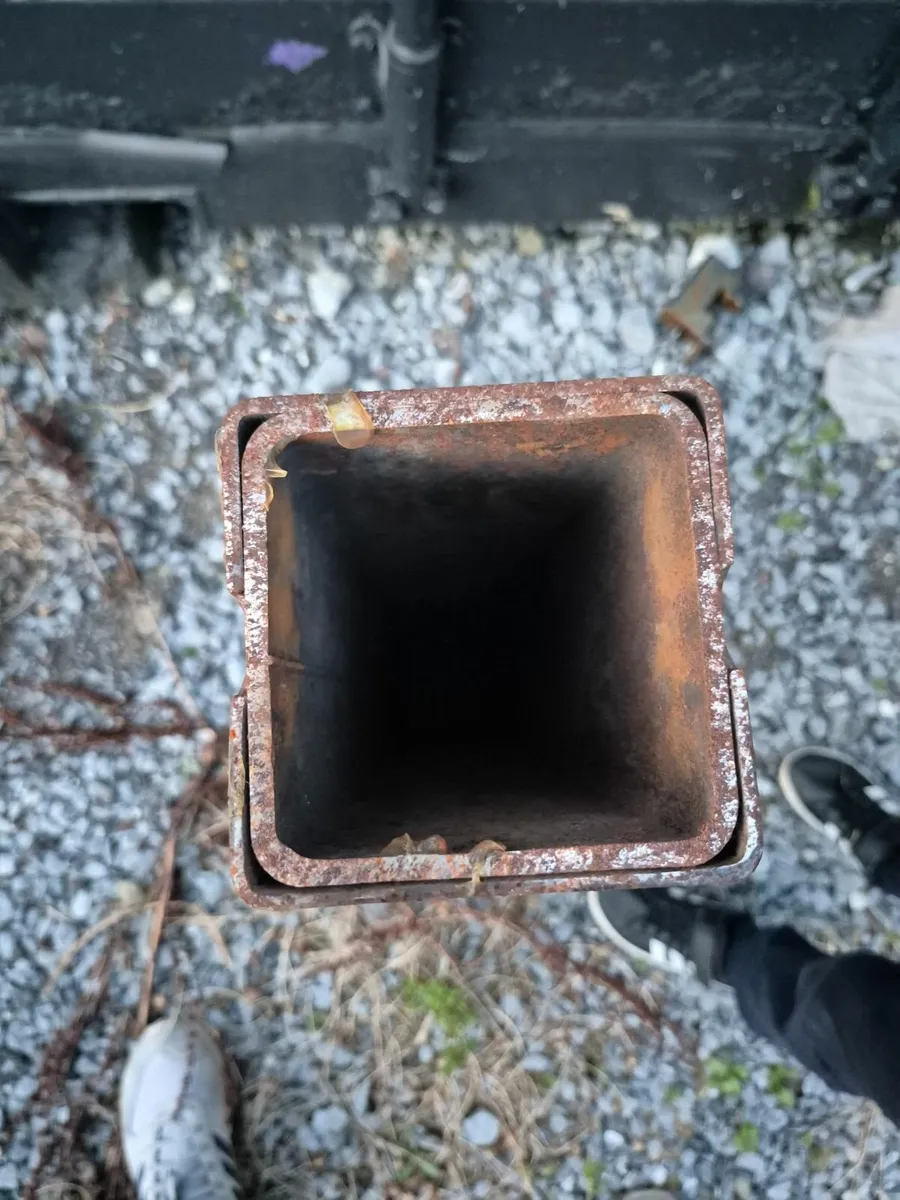 Metal brackets - Image 3