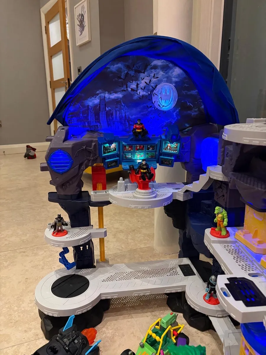 Imaginext Bat Cave - Image 2