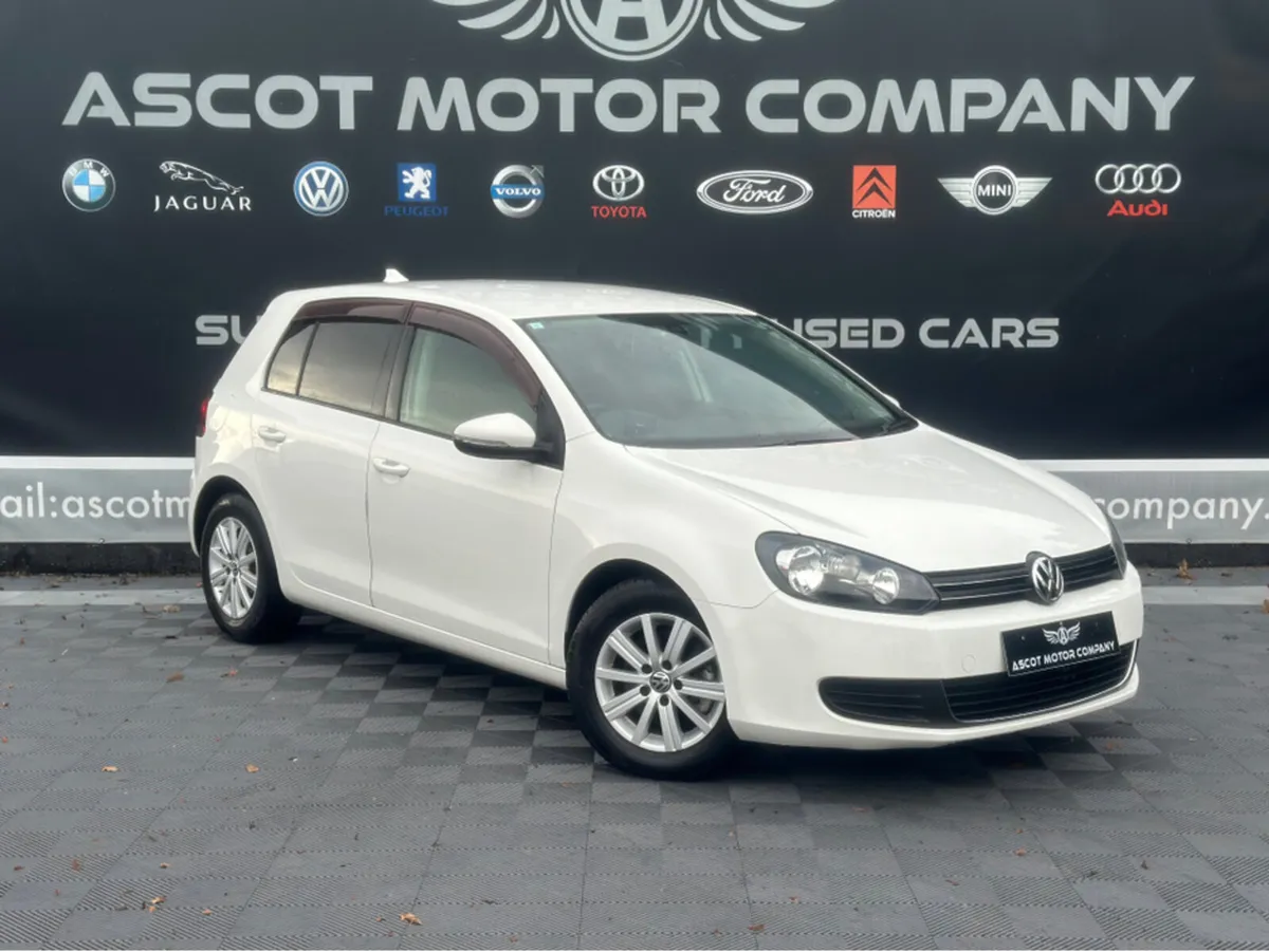 Volkswagen Golf Auto - Image 1