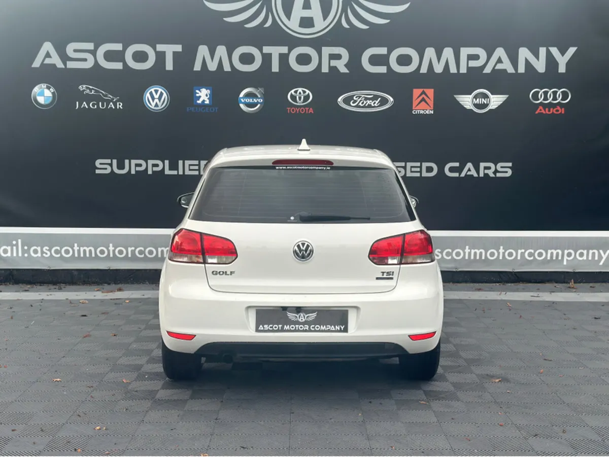 Volkswagen Golf Auto - Image 4