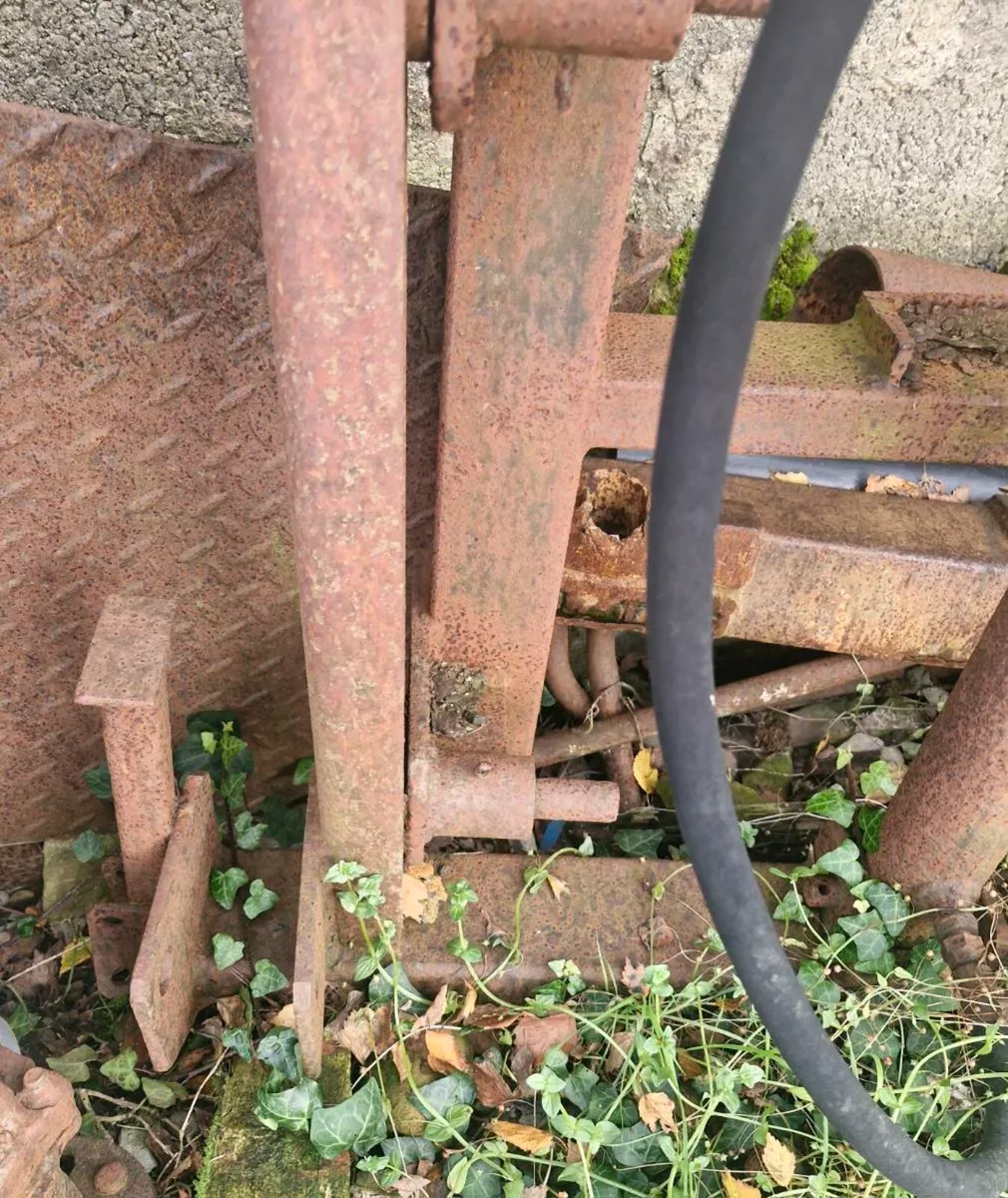 Forklift Mast - Image 4