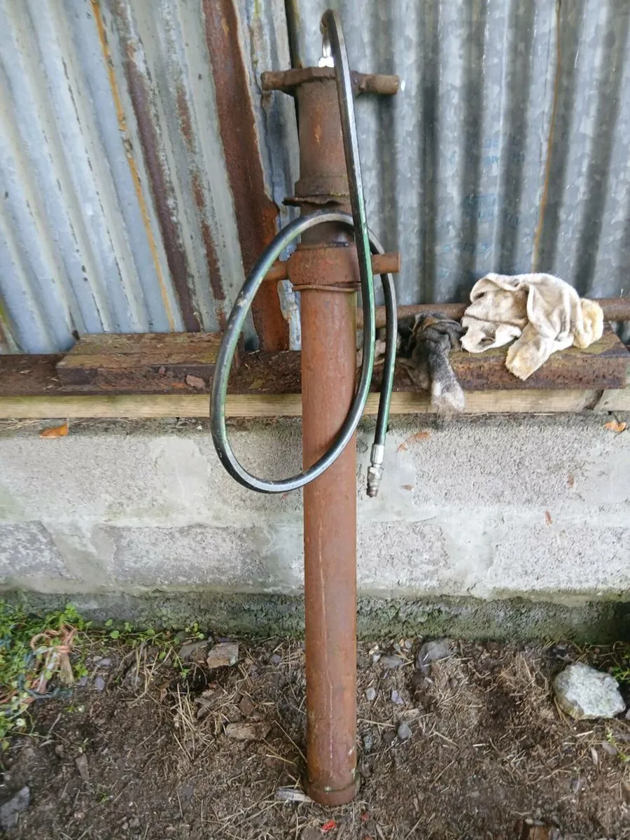 Ram for tipping trailer