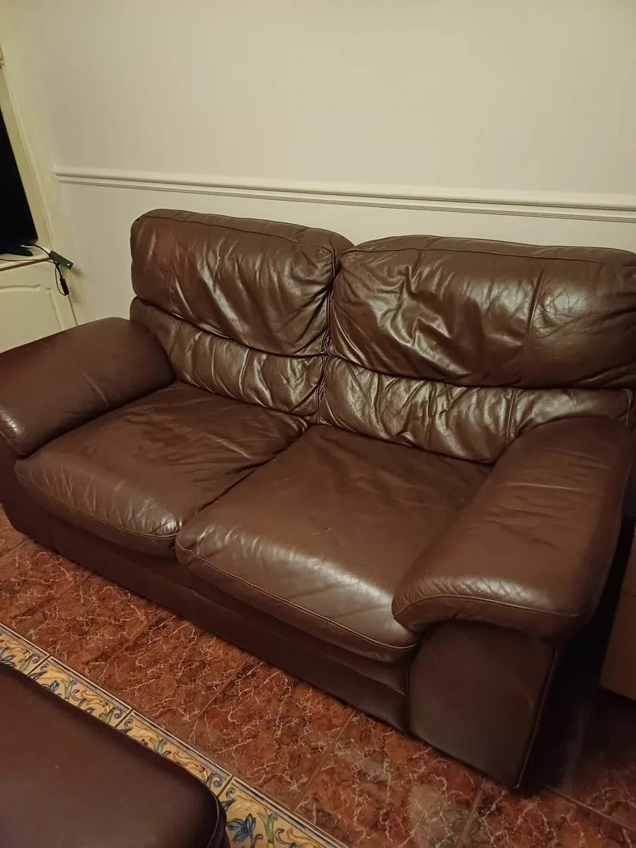 2 seater couch - Image 4