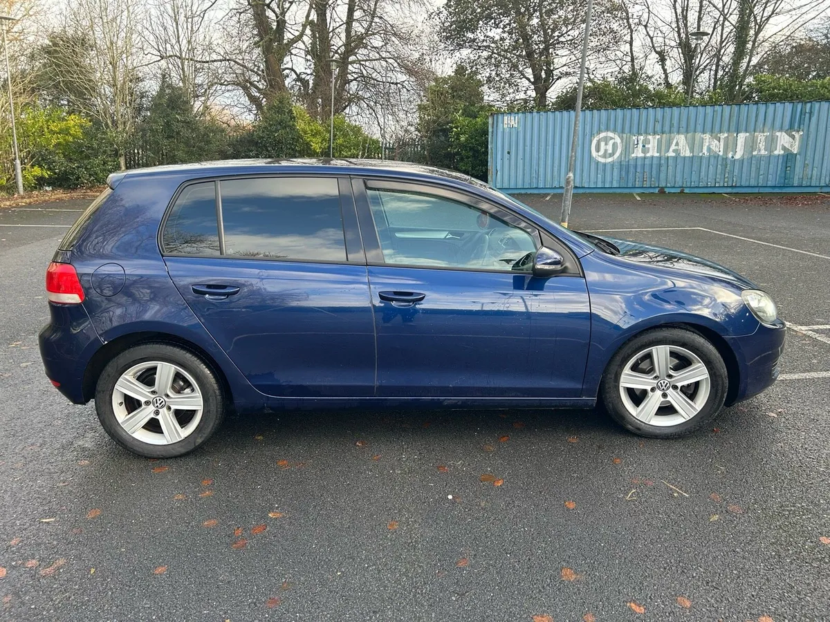 Volkswagon Golf 2010 - Image 2
