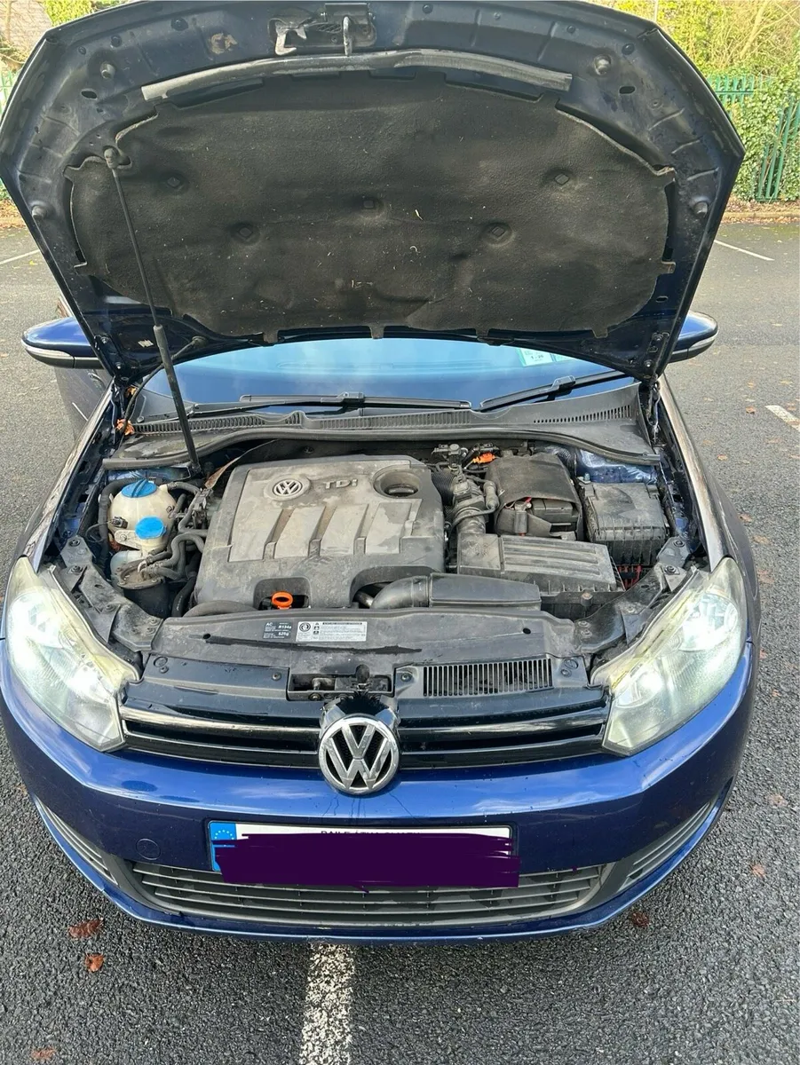 Volkswagon Golf 2010 - Image 4