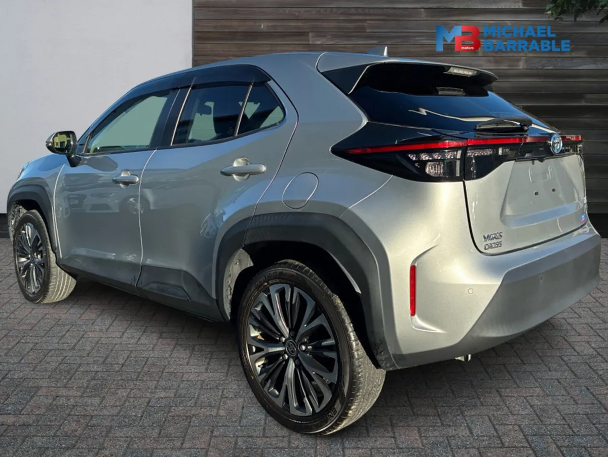 Toyota Yaris Cross 1.5L Petrol Hybrid Automatic *3 - Image 4