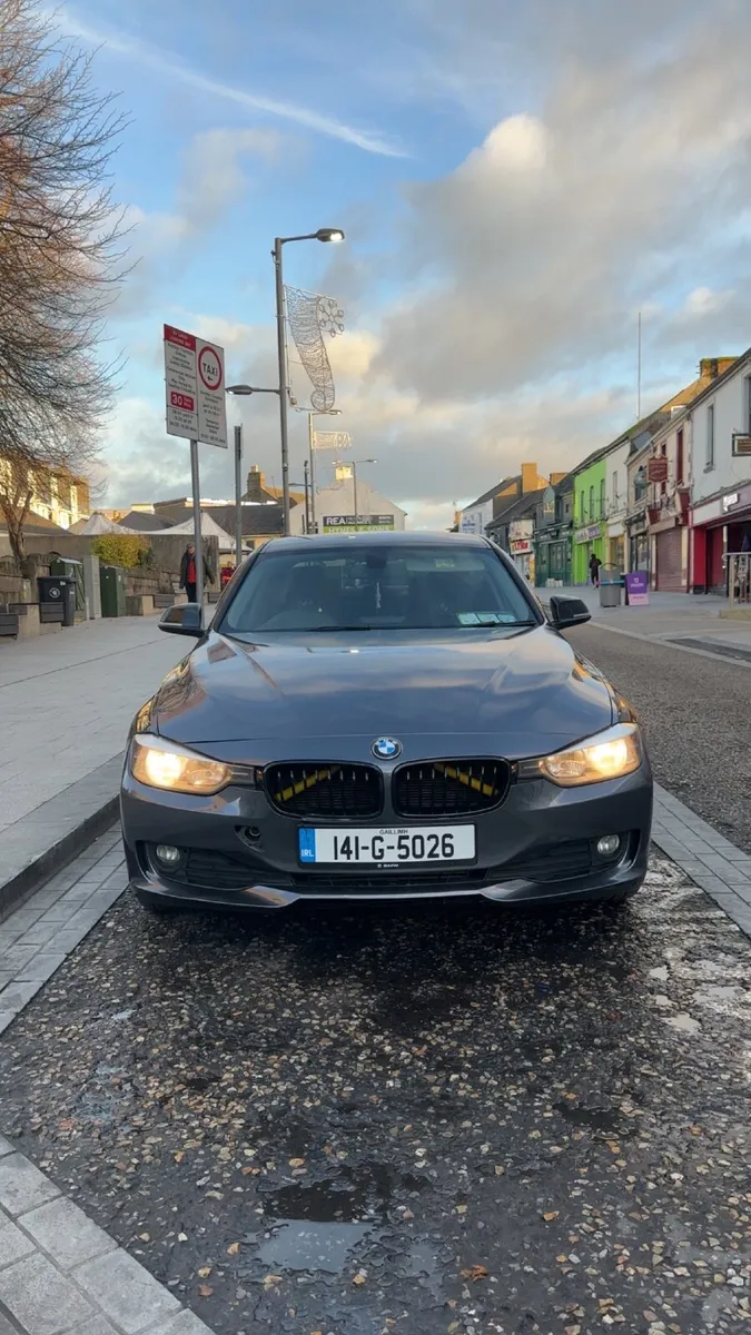 BMW 3-Series 2014 - Image 2