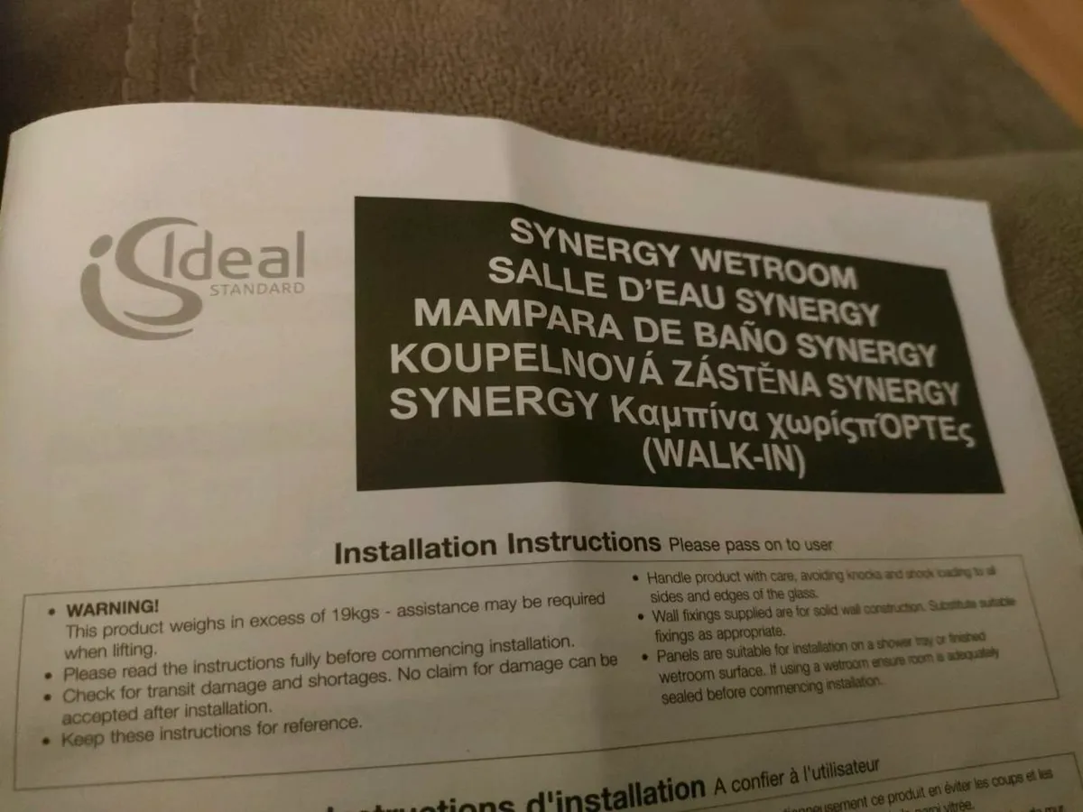 Wetroom panel 900mm - Image 1