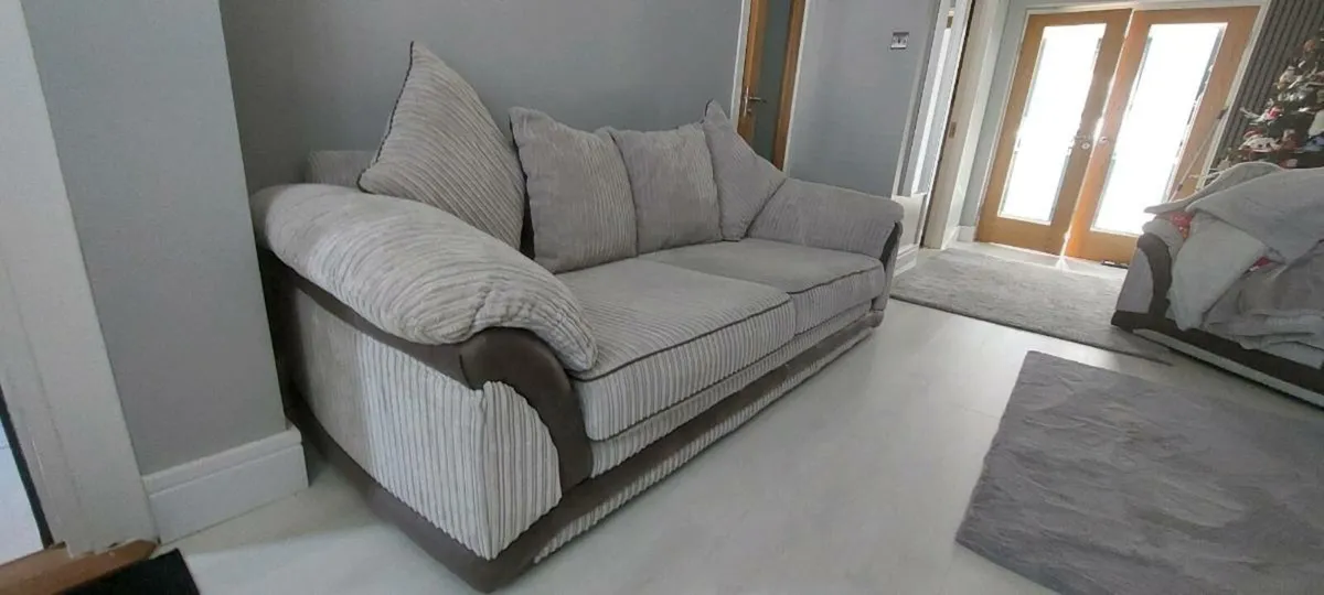 Sofa 3 + 1 - Image 1