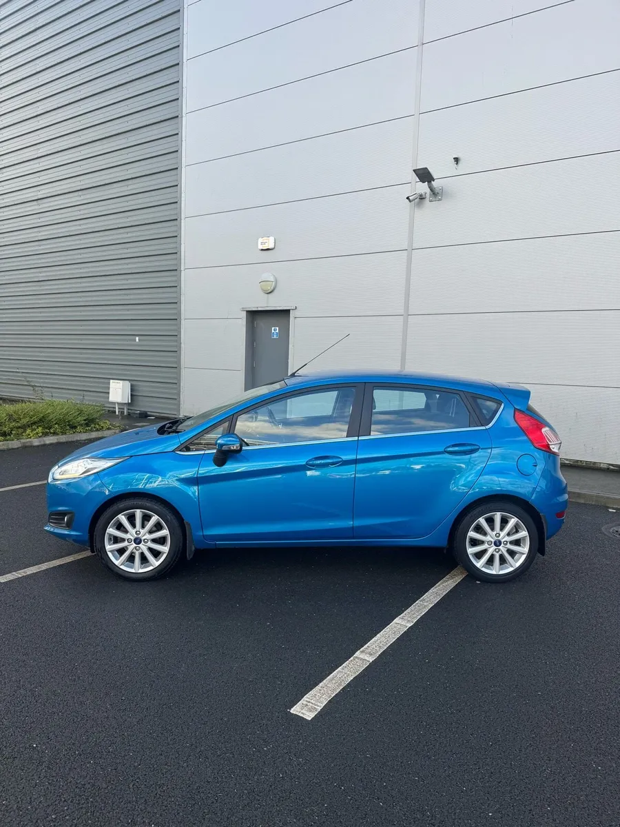 2017 Ford Fiesta Titanium 1.25 *NCT* - Image 4