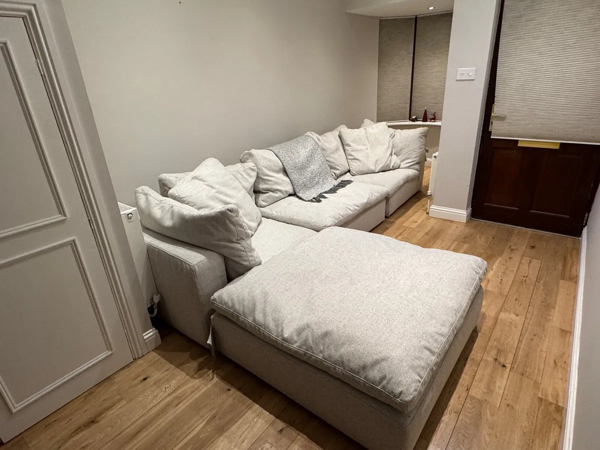 Michael Murphy - Cloud Sofa - Image 2