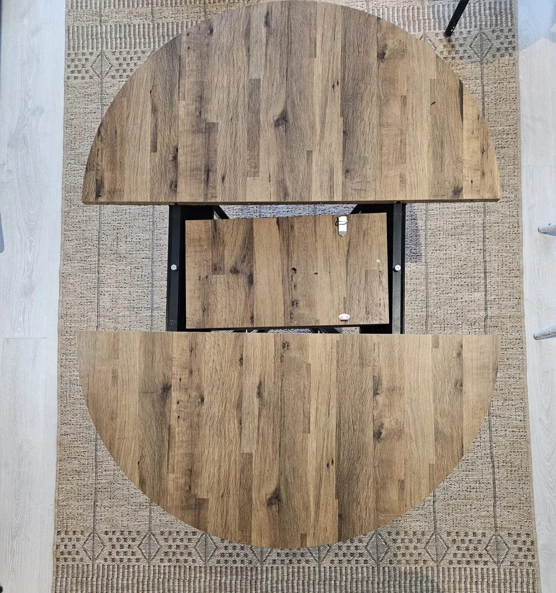 Dining Table & Chairs - Image 3