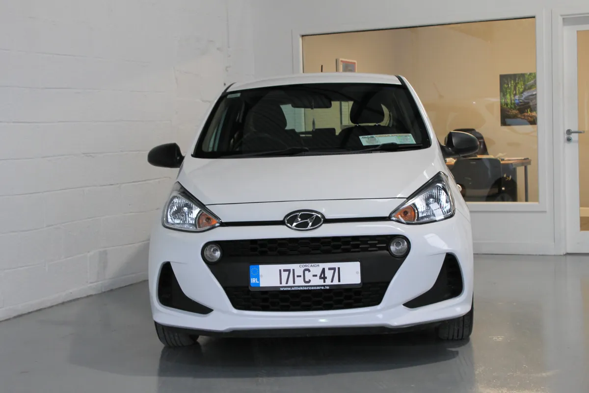 Hyundai i10 2017, Classic FINANCE ARRANGED - Image 3