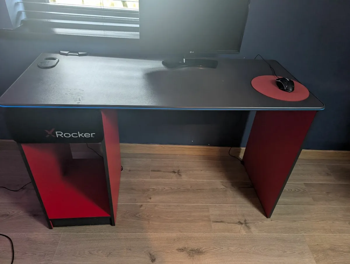 X rocker Gaming desk - Image 2