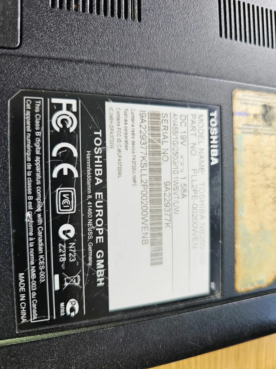 Laptop Toshiba NB250 Netbook Spares or repair - Image 3