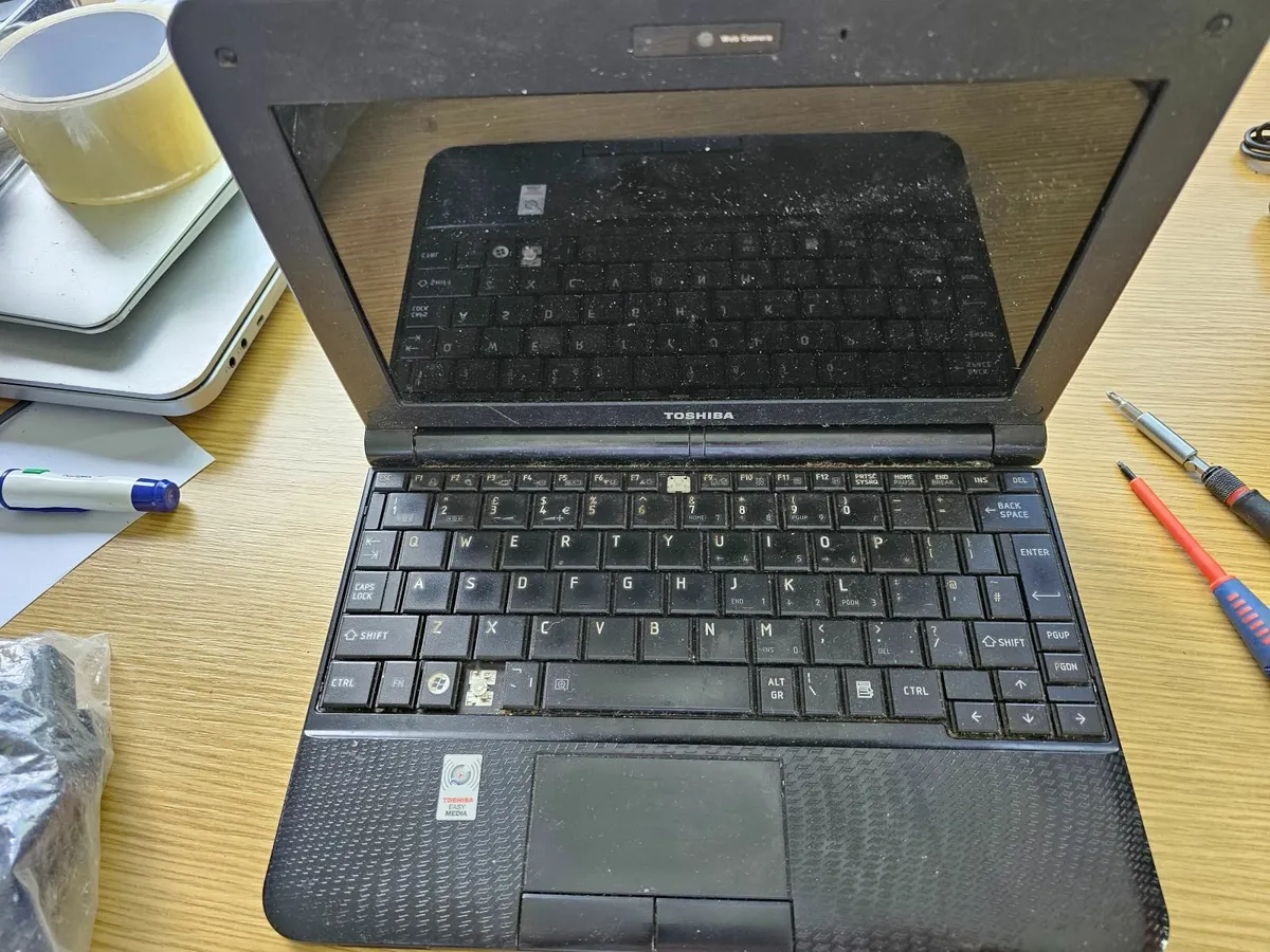 Laptop Toshiba NB250 Netbook Spares or repair - Image 1