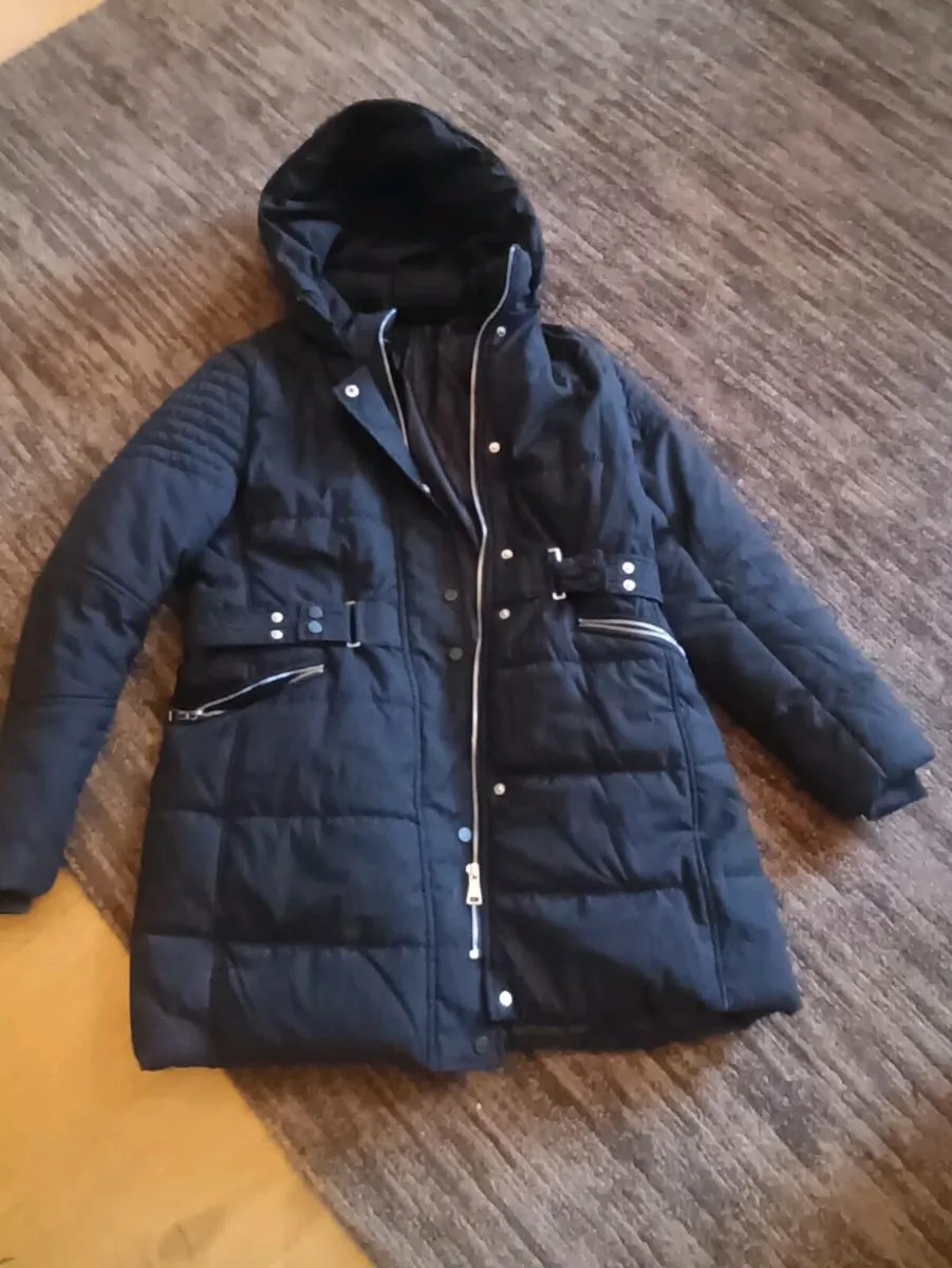 Ladies coats all like new , 5euro each - Image 3