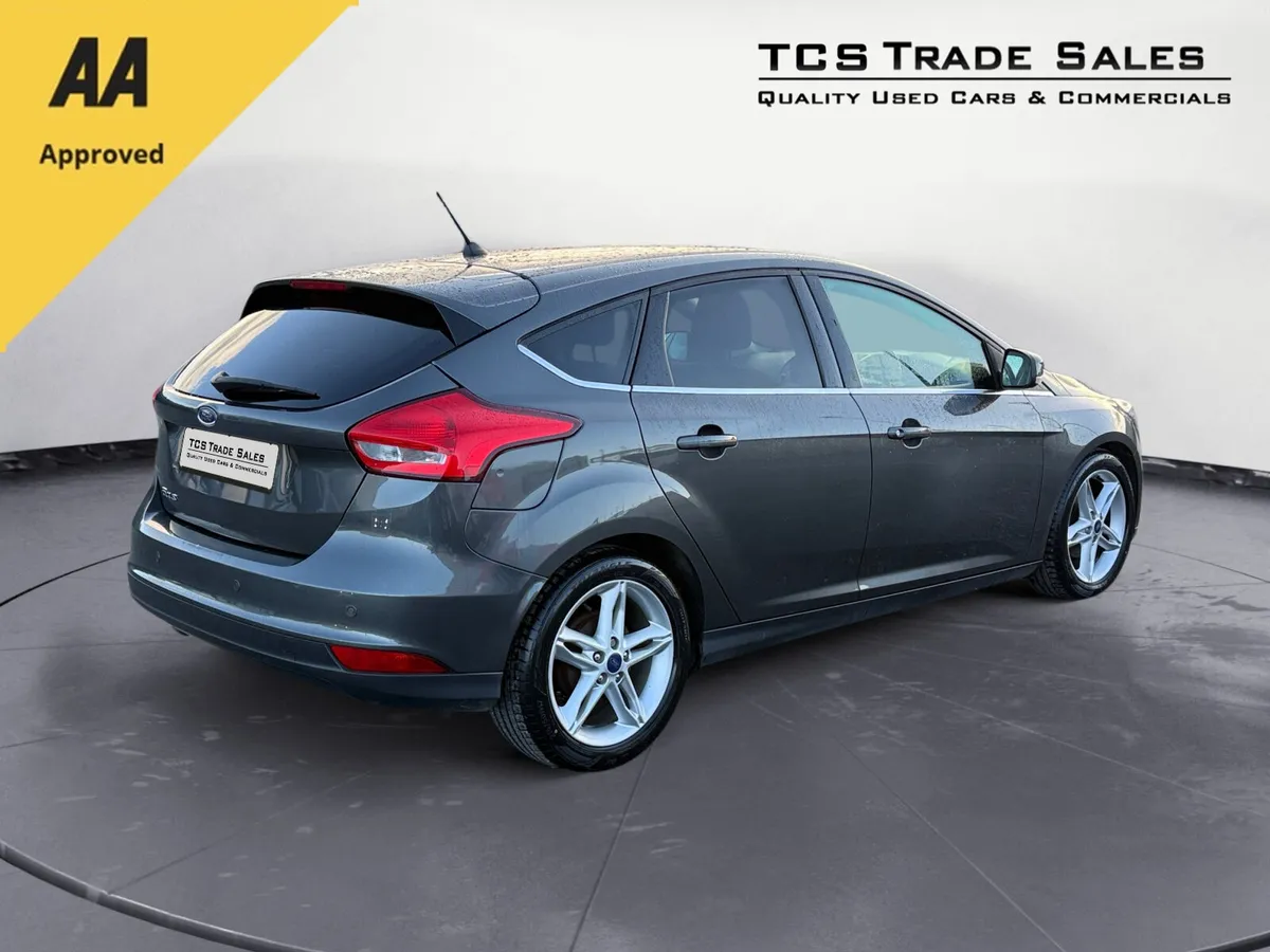 2017 Ford Focus 1.5Tdci ZETEC 120BHP - Image 3