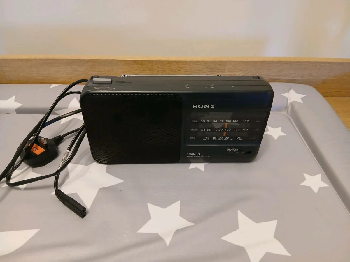 Sony radio - Image 1
