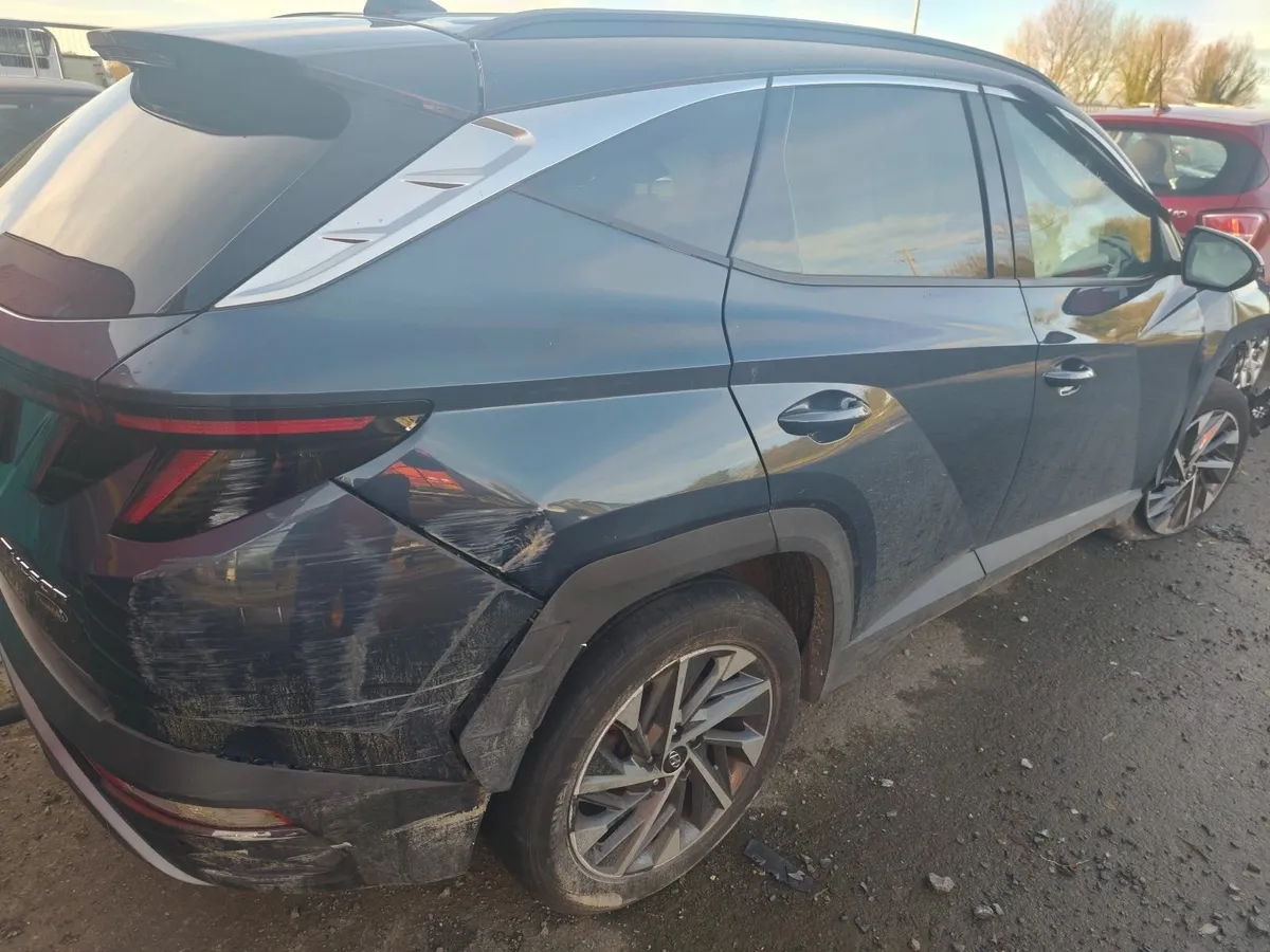 211 Hyundai tucson - Image 1