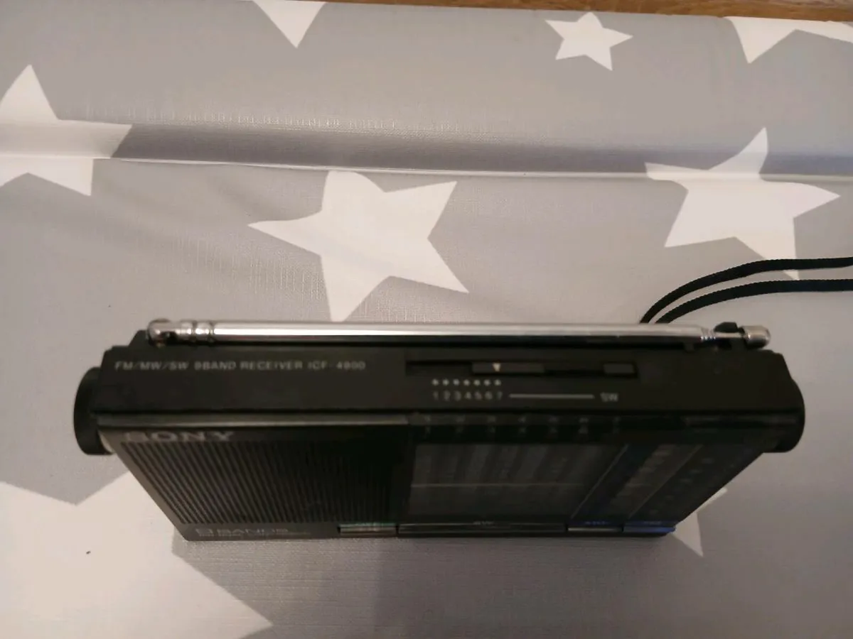 Sony 9 band receiver - Image 3