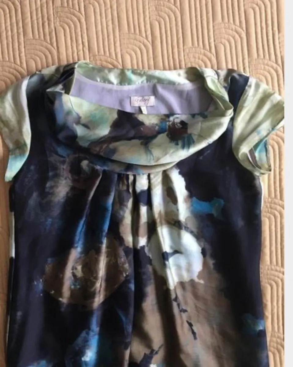 Gallery dress Size 12 - Image 2