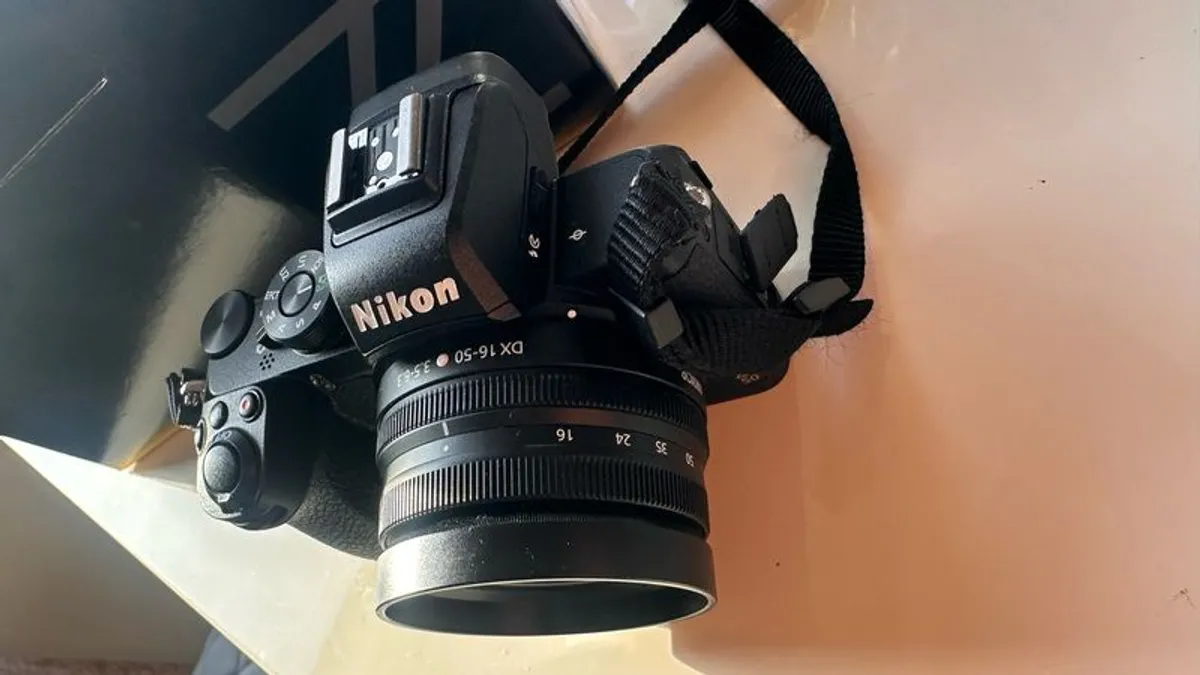 Beautiful Nikon Z50 camera for sale - Image 3