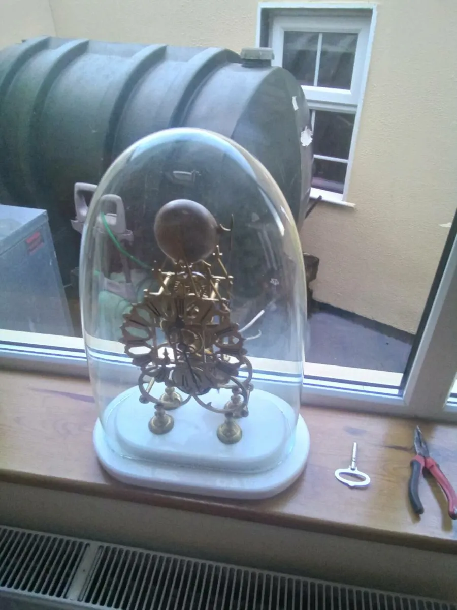 Skeleton clock - Image 1