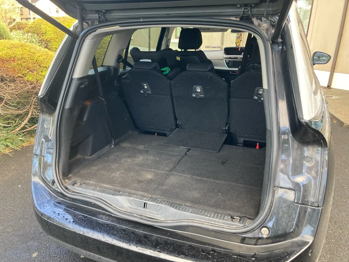 Citreon Spacetourer - Image 4