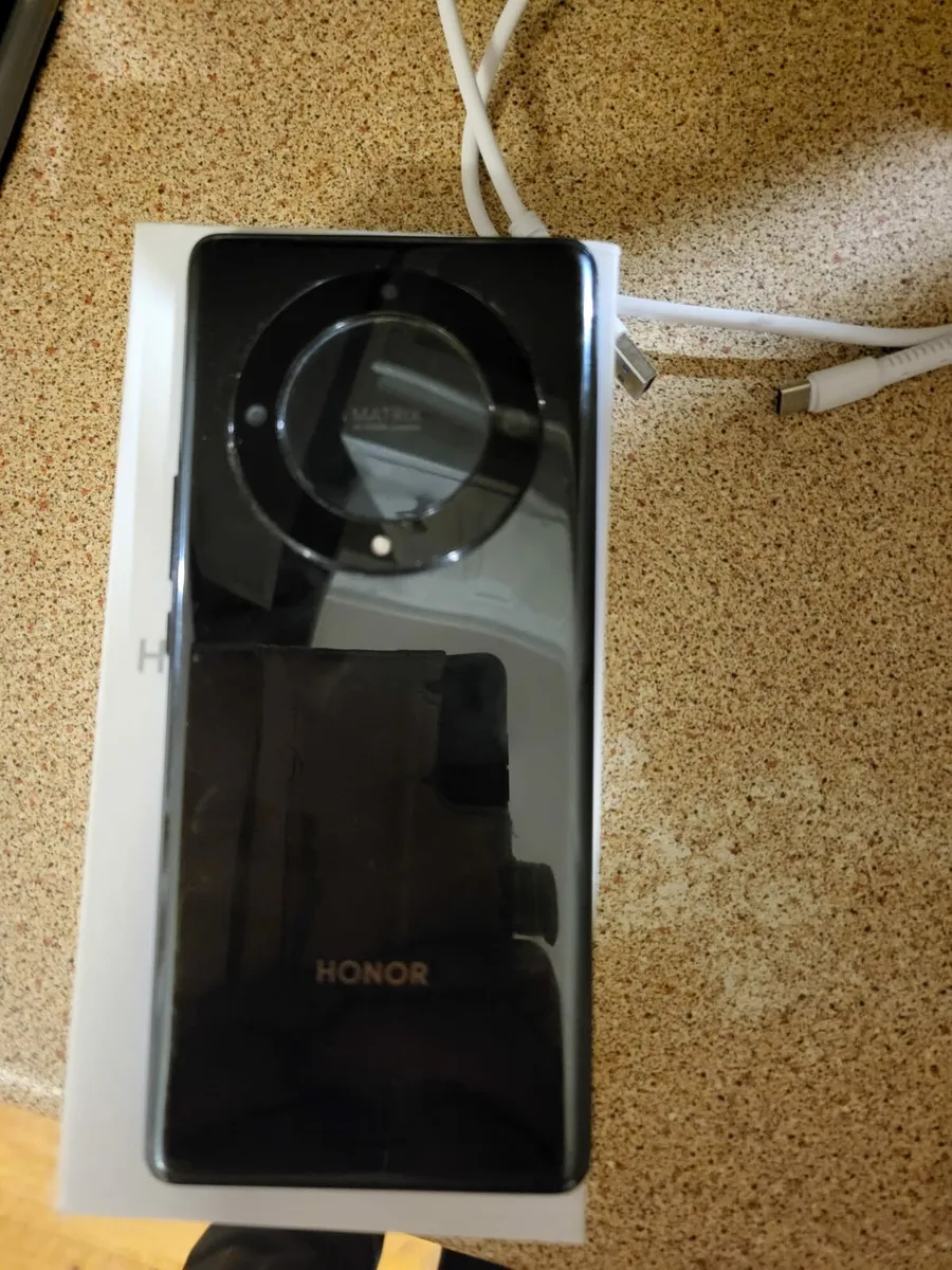 Honor magic 5 lite phone - Image 3