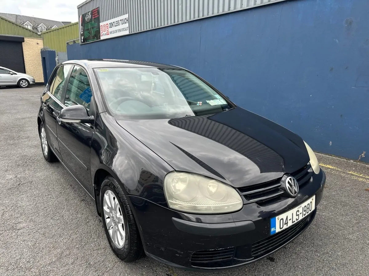 Volkswagen Golf 2004 - Image 1