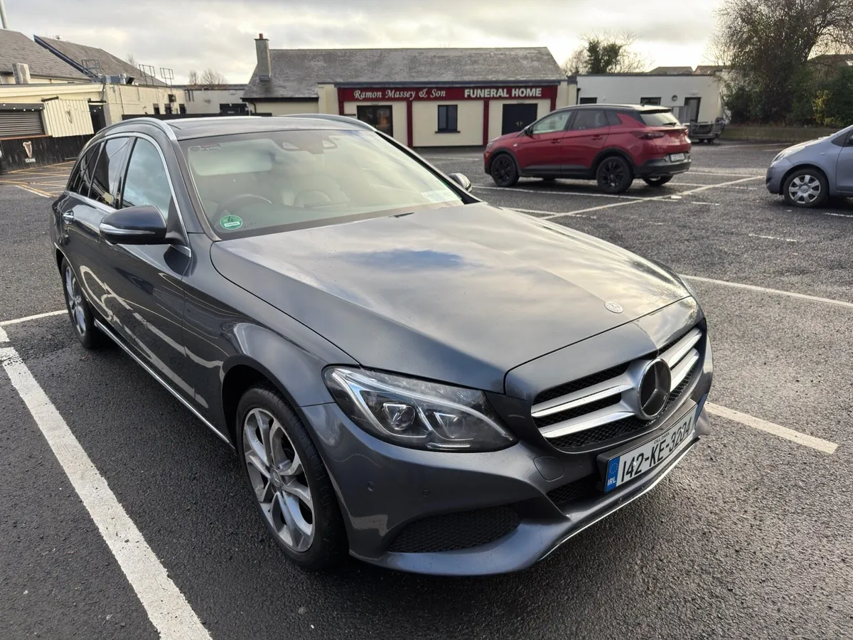 Mercedes C-Class 220d Huge Spec - Image 1