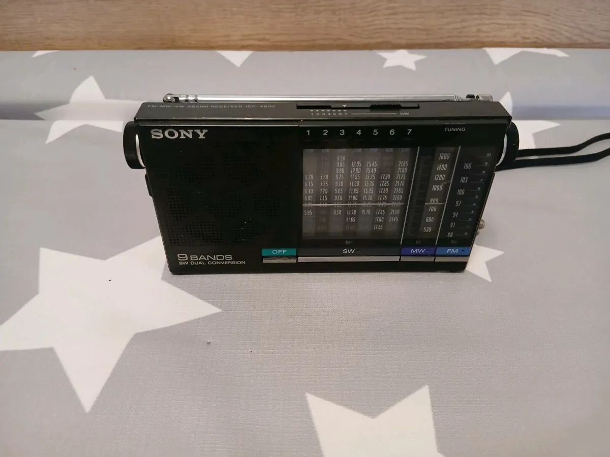 Sony 9 band receiver - Image 4