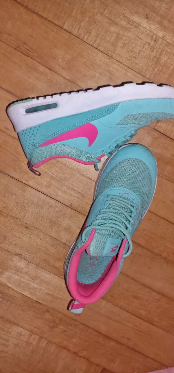 Nike trainers ladies kids - Image 2