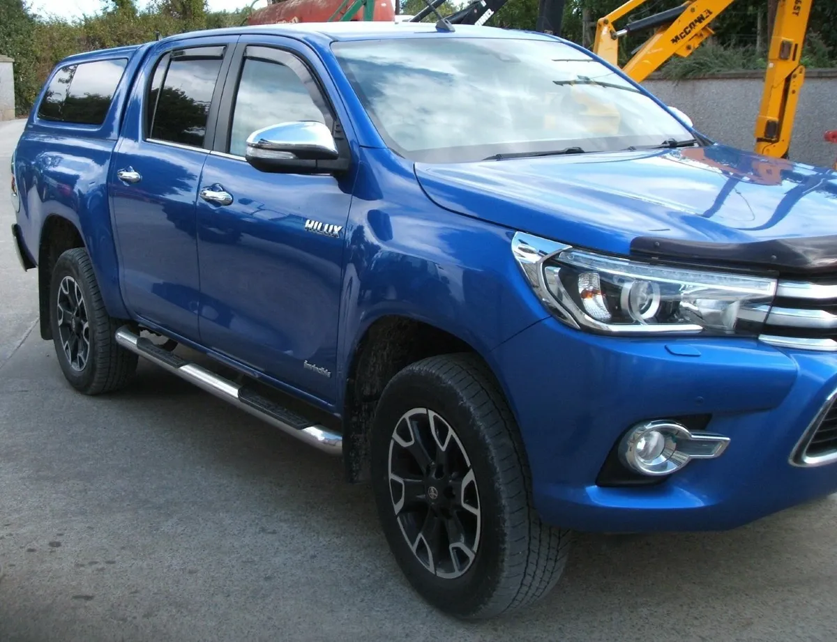 Toyota Hilux Invinicible - Image 3