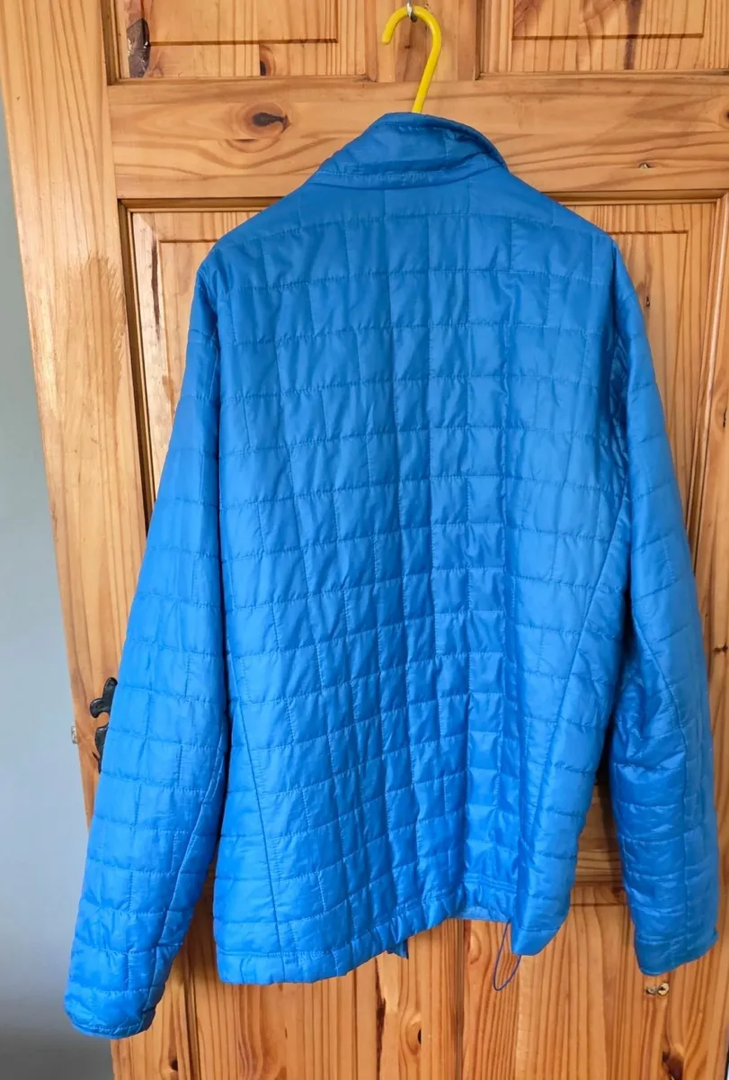 Patagonia mens jacket - Image 4