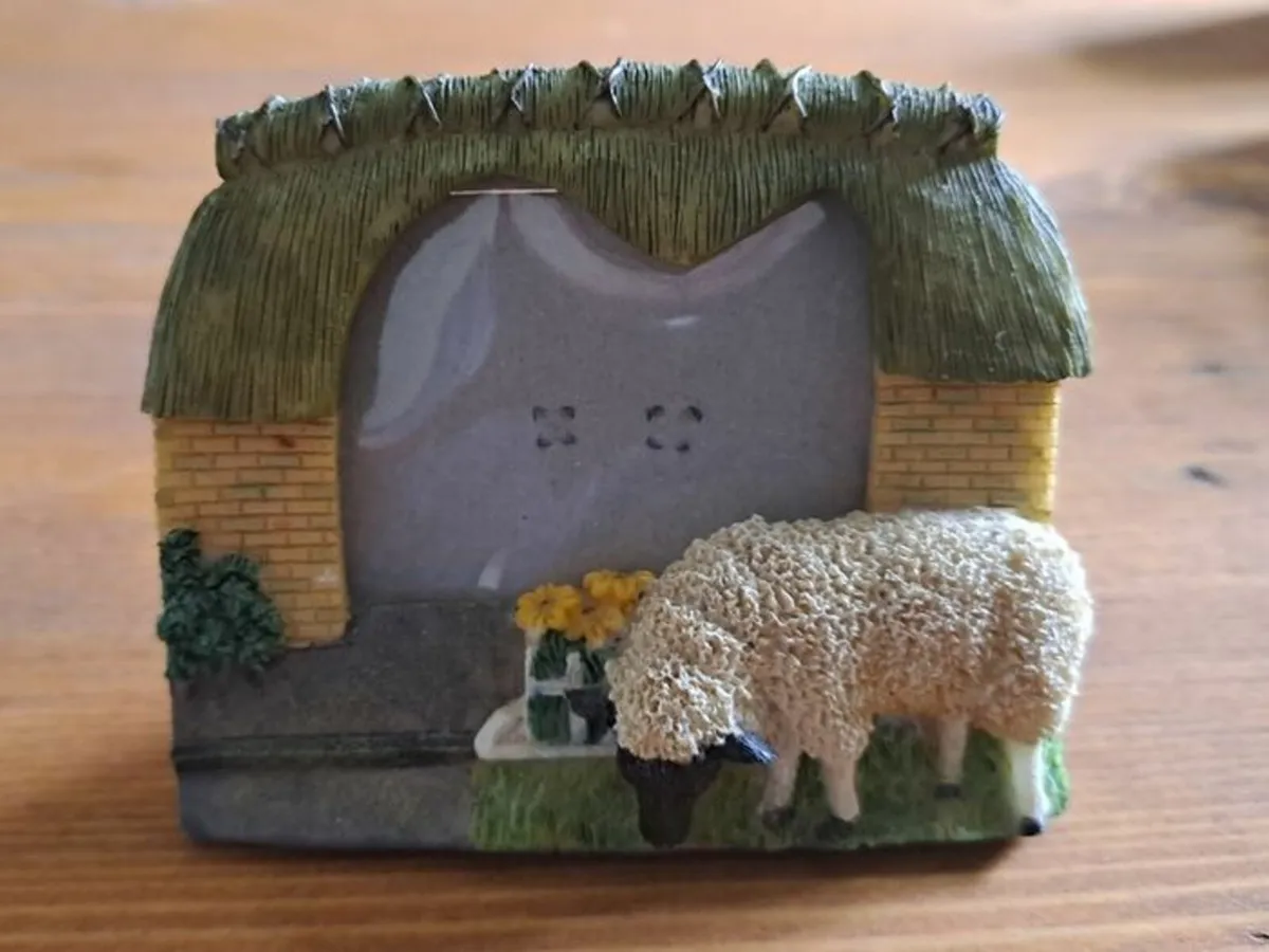Sheep farm mini photo frame - Image 1